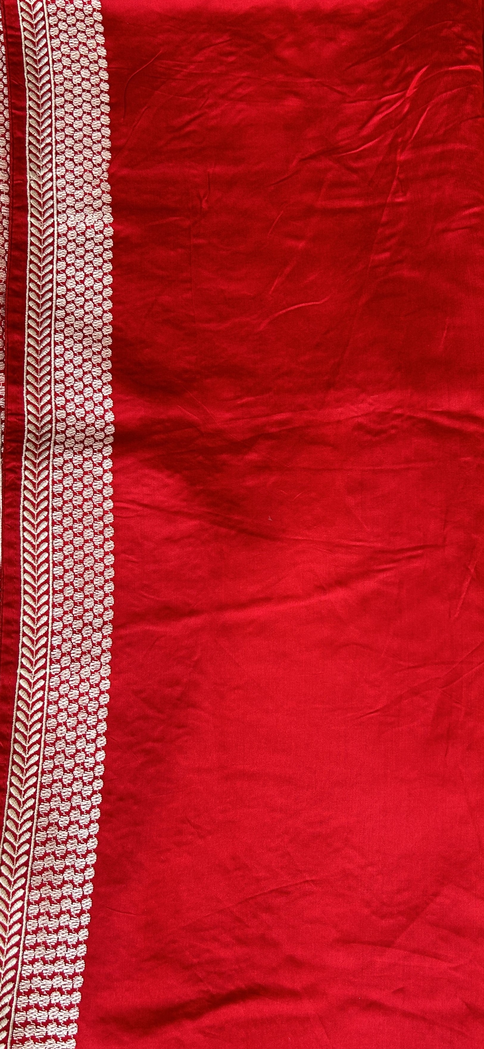 Organza Saree Party Wear Magenta colored complemented with a Lace border. - Sampradaya Designer Studio
