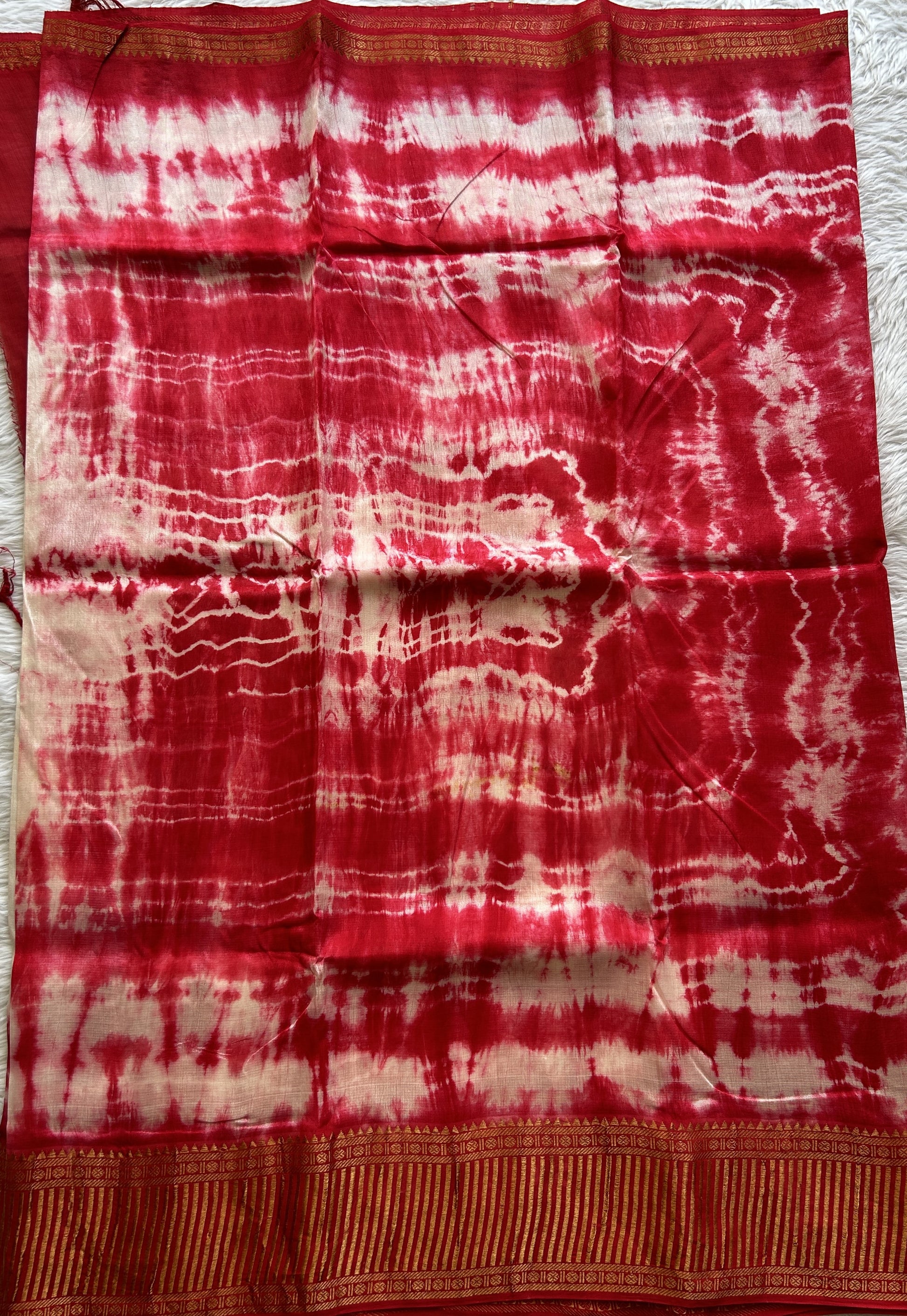 Mangalagiri Pattu Shibori Saree Dark Pink colored complemented with a Zari Border - Sampradaya Designer Studio