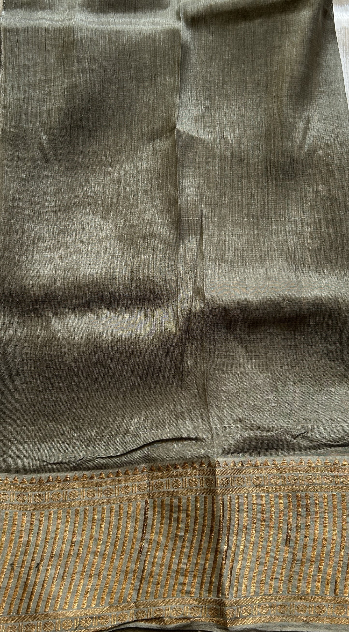 Mangalagiri Pattu Shibori Saree Off White colored complemented with a Dark Olive Green Zari Border - Sampradaya Designer Studio