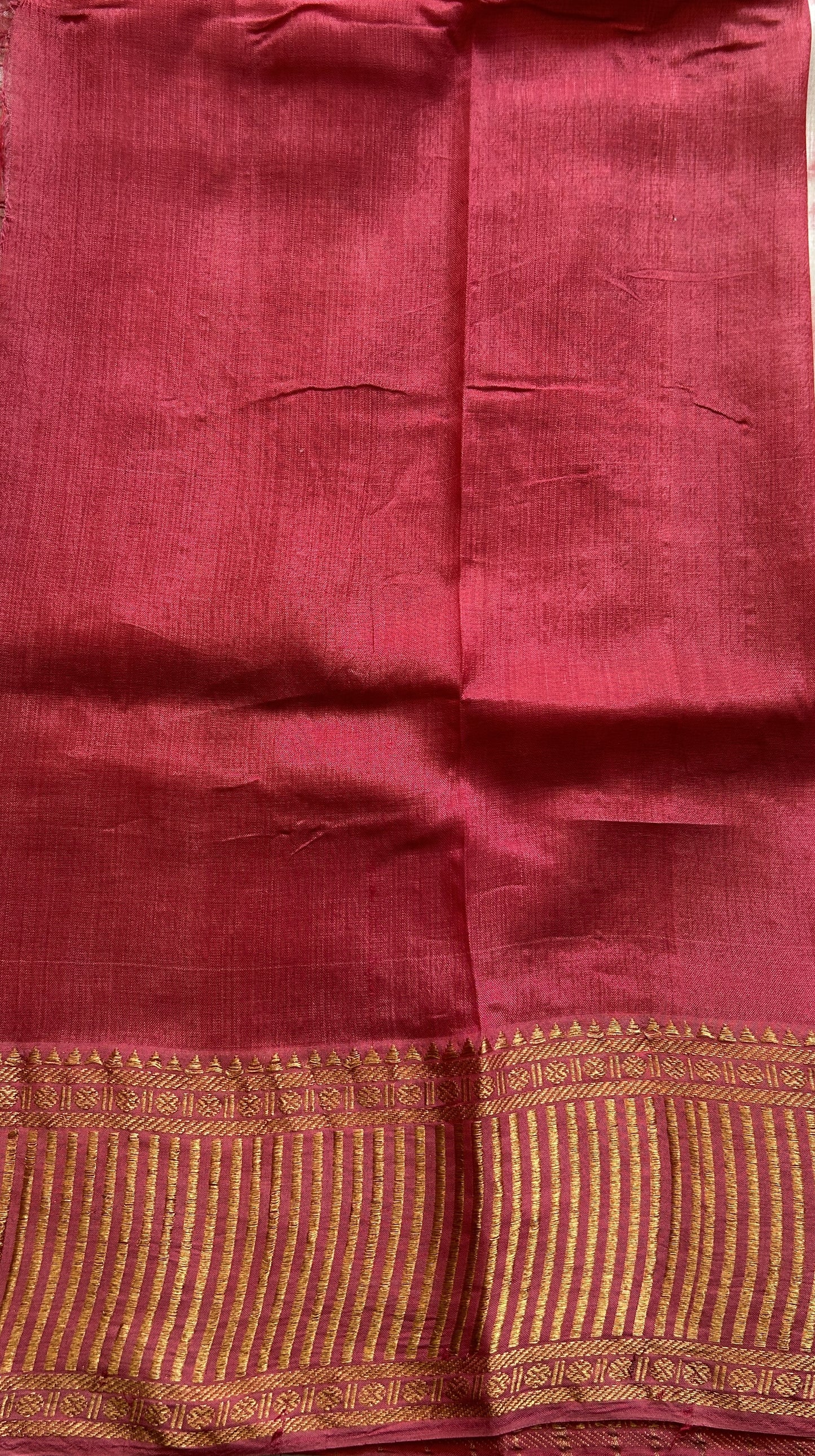 Mangalagiri Pattu Shibori Saree Off White colored complemented with a Rouge Color Zari Border - Sampradaya Designer Studio