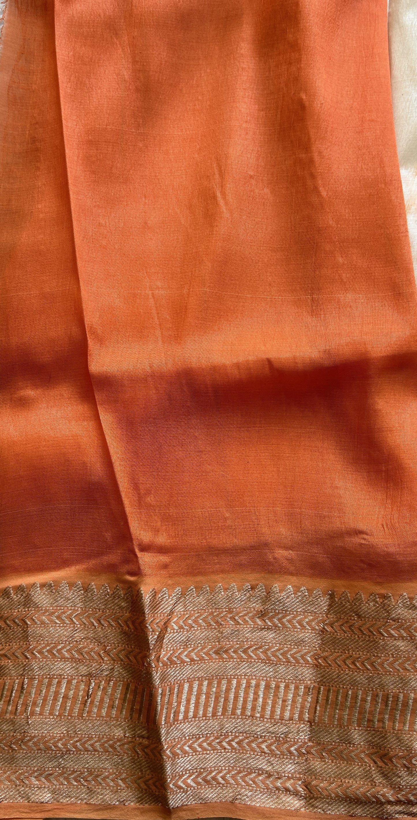 Mangalagiri Pattu Shibori Saree Off White colored complemented with a Pale Orange Color Zari Border - Sampradaya Designer Studio