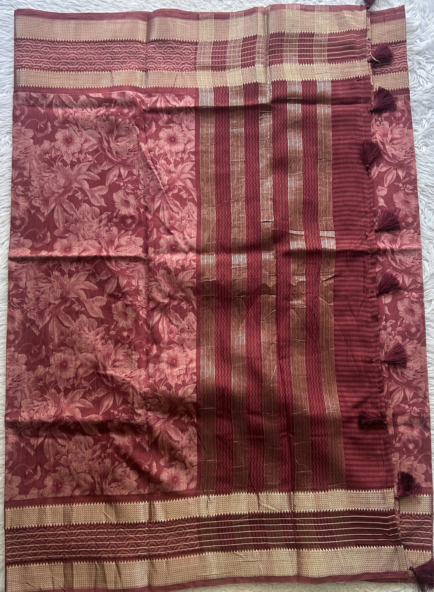 Dola Crepe Saree Onion Pink Colored Complemented with a Zari Border. - Sampradaya Designer Studio