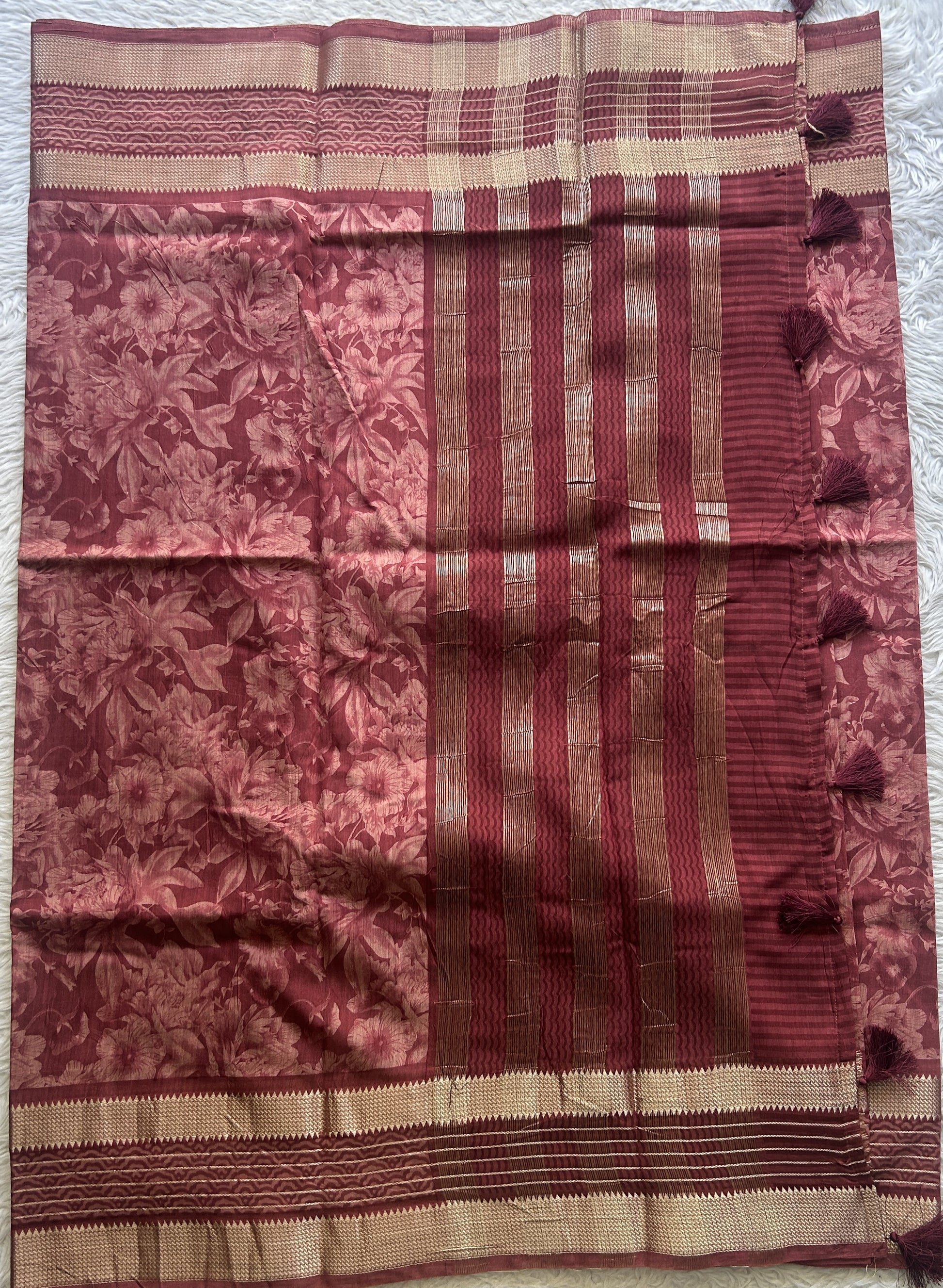 Dola Crepe Saree Onion Pink Colored Complemented with a Zari Border. - Sampradaya Designer Studio