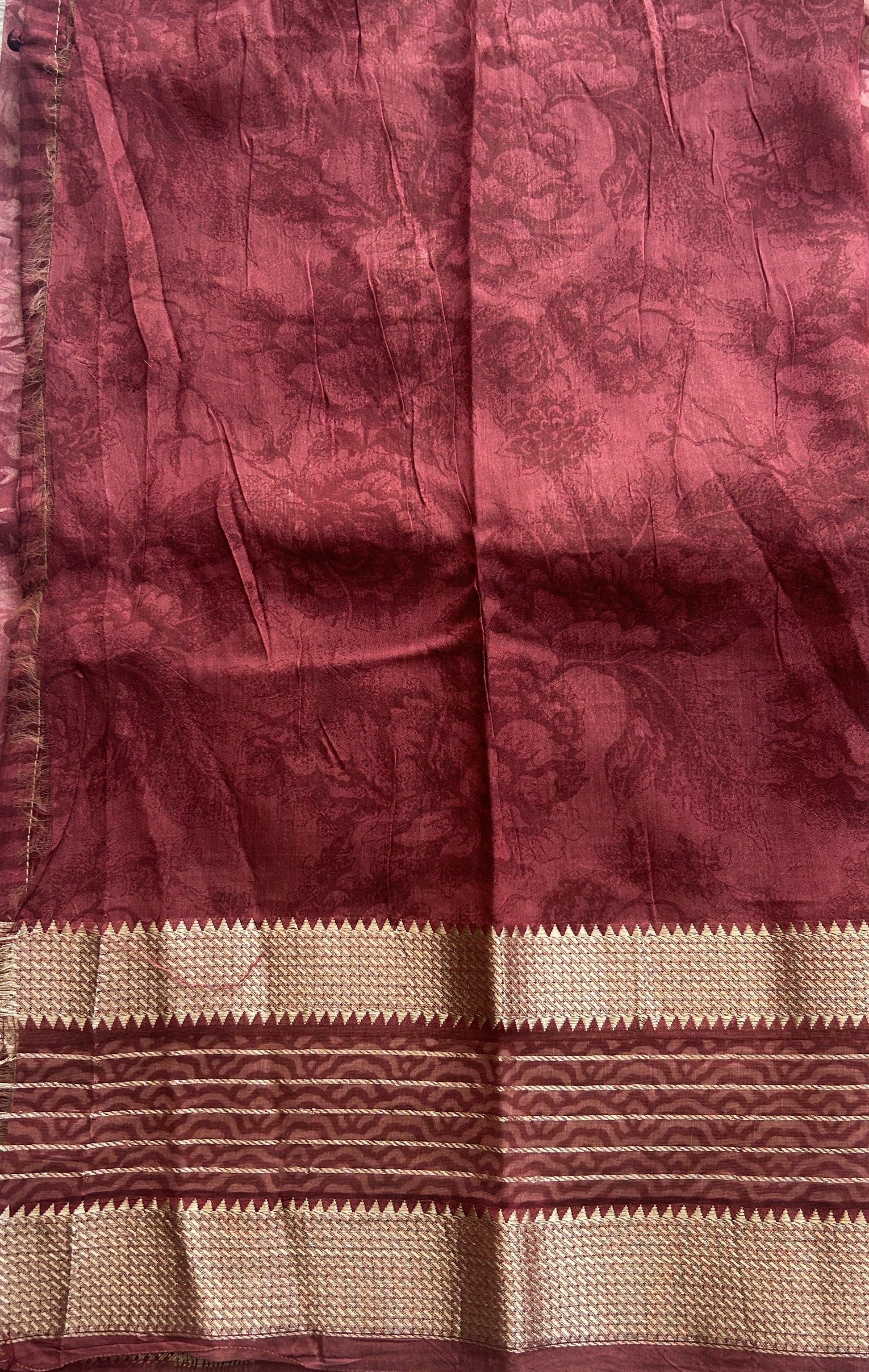 Dola Crepe Saree Onion Pink Colored Complemented with a Zari Border. - Sampradaya Designer Studio