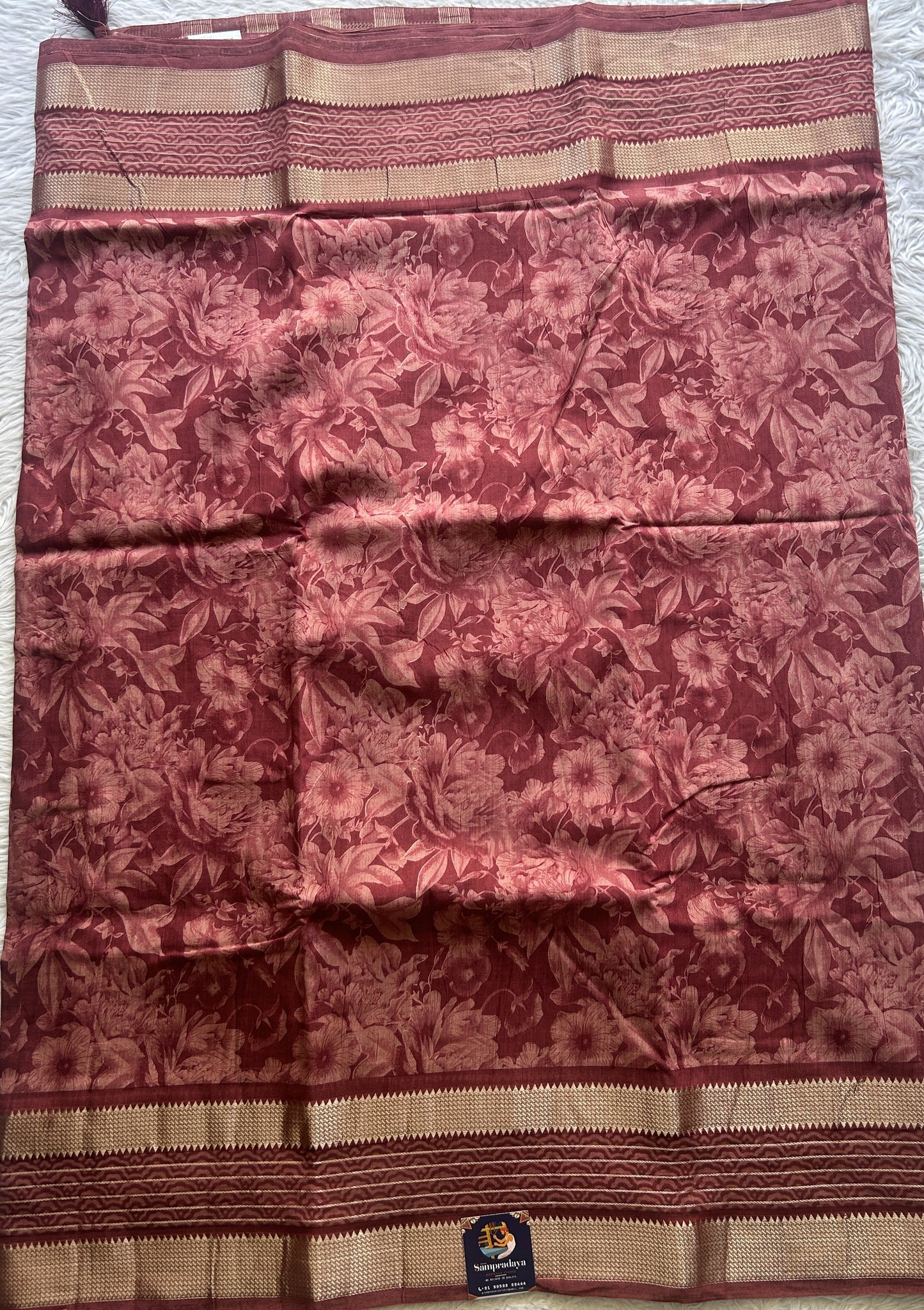 Dola Crepe Saree Onion Pink Colored Complemented with a Zari Border. - Sampradaya Designer Studio