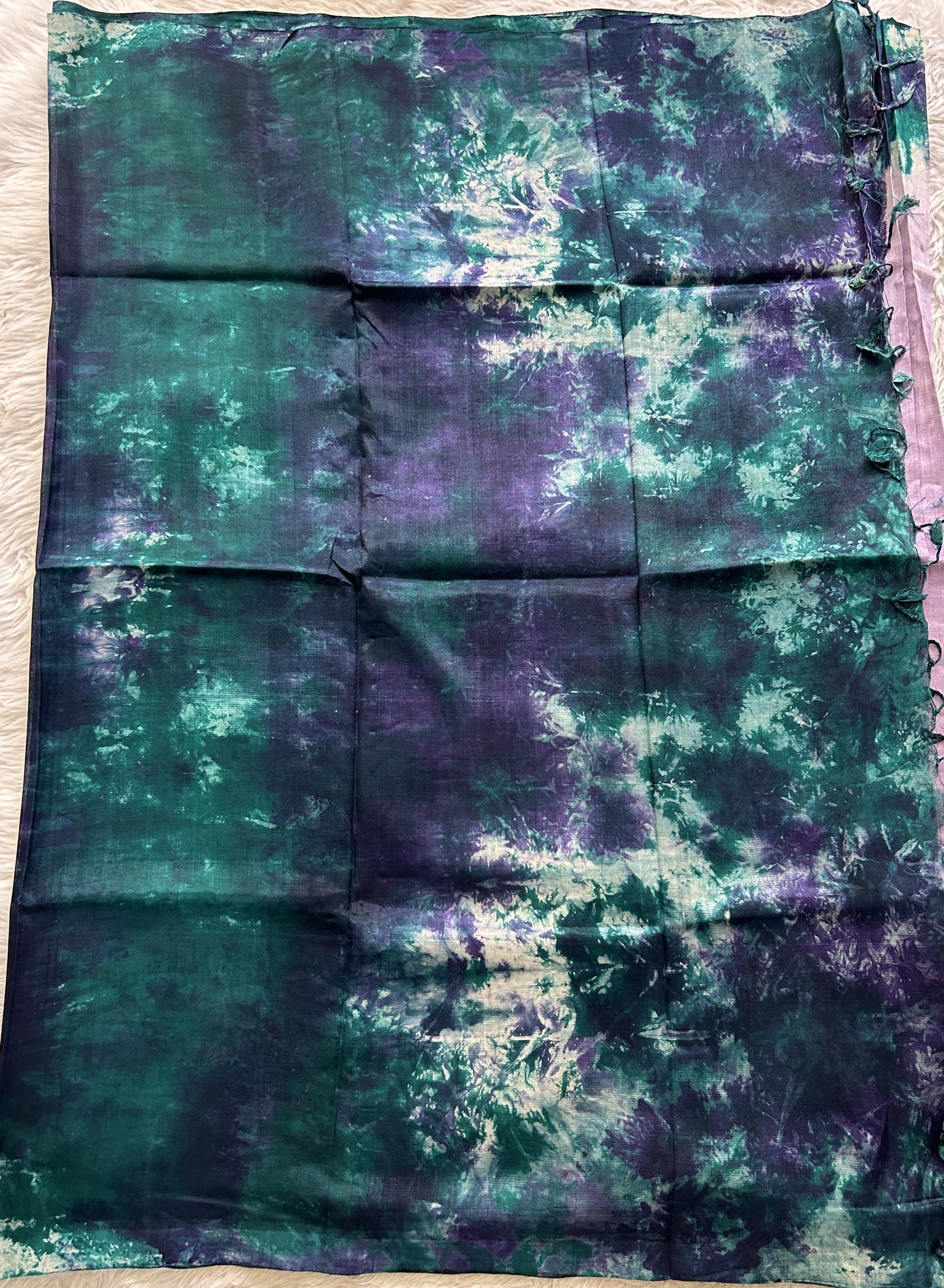 Mangalagiri Pattu Shibori Saree Light Lavender colored Complemented with a Borderless. - Sampradaya Designer Studio
