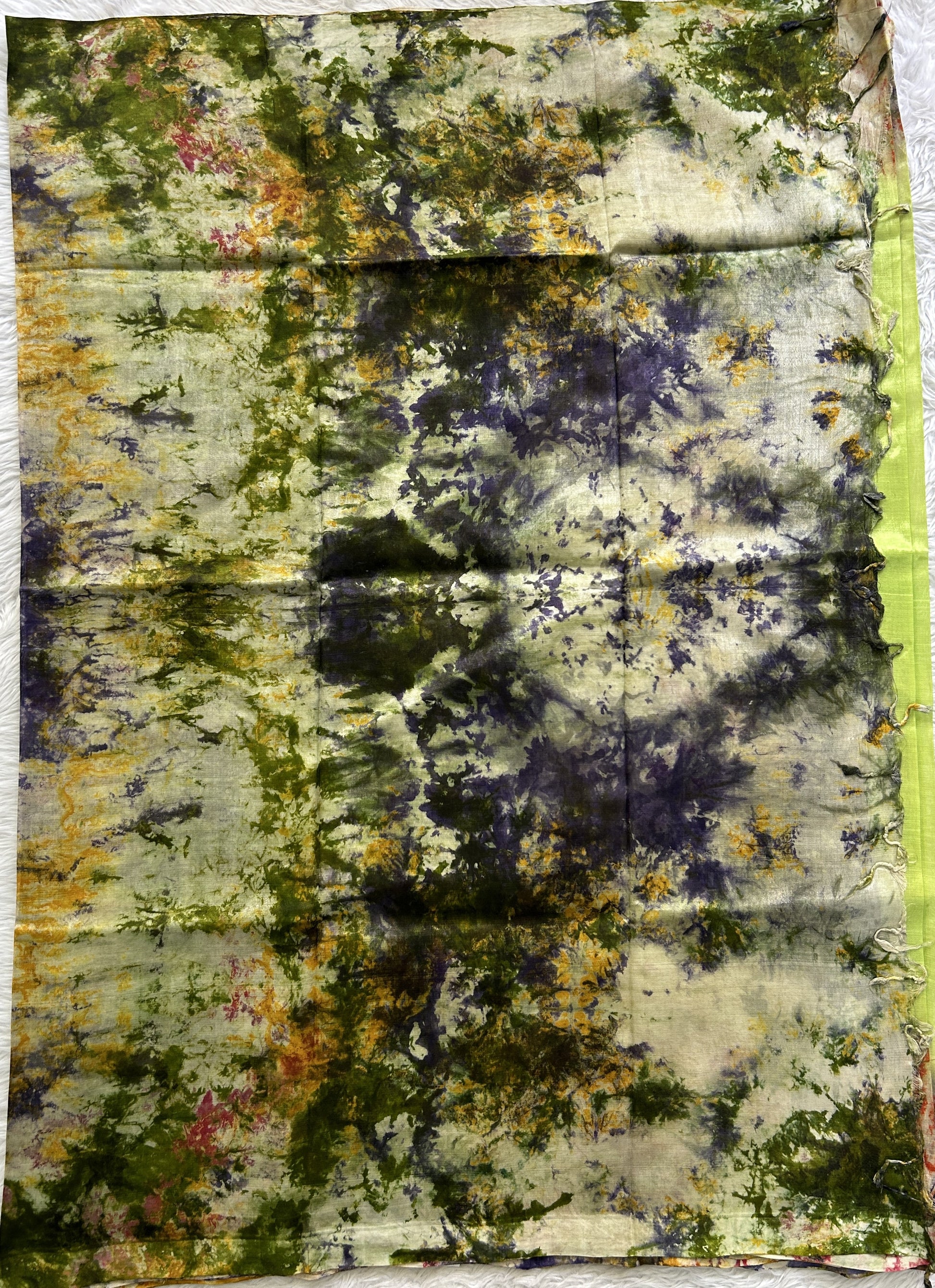 Mangalagiri Pattu Shibori Saree Lime Green colored complemented with a Borderless. - Sampradaya Designer Studio