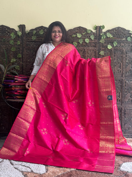 Pure Kanjivaram Silk Saree Pink Colored Complemented with a Gold Zari Border. - Sampradaya Designer Studio