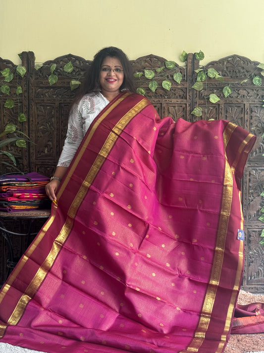 Pure Kanjivaram Silk Saree Pink Colored Complemented with Maroon color Border with a Gold Zari Weaving. - Sampradaya Designer Studio