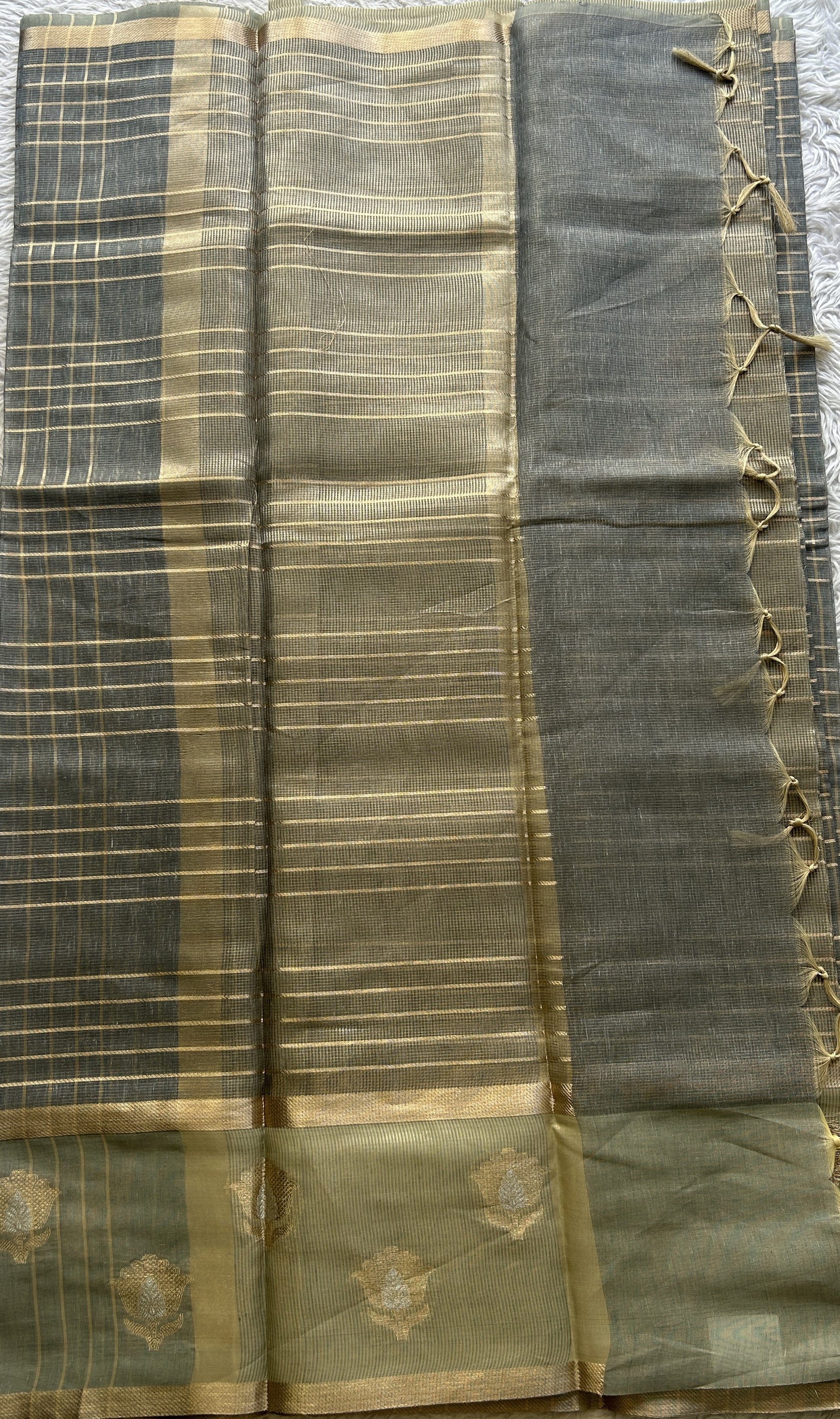 Tissue Silk kota Saree Navy Blue colored Complemented with a Buti Border. - Sampradaya Designer Studio