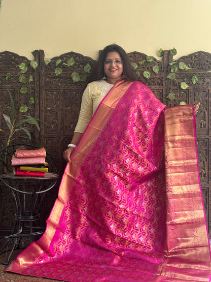 Pure Kanjivaram Silk Saree Dark Pink Colored Complemented with Gold Zari Weaving Border. - Sampradaya Designer Studio