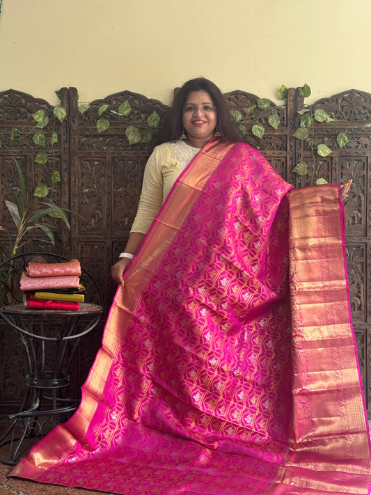 Pure Kanjivaram Silk Saree Dark Pink Colored Complemented with Gold Zari Weaving Border. - Sampradaya Designer Studio