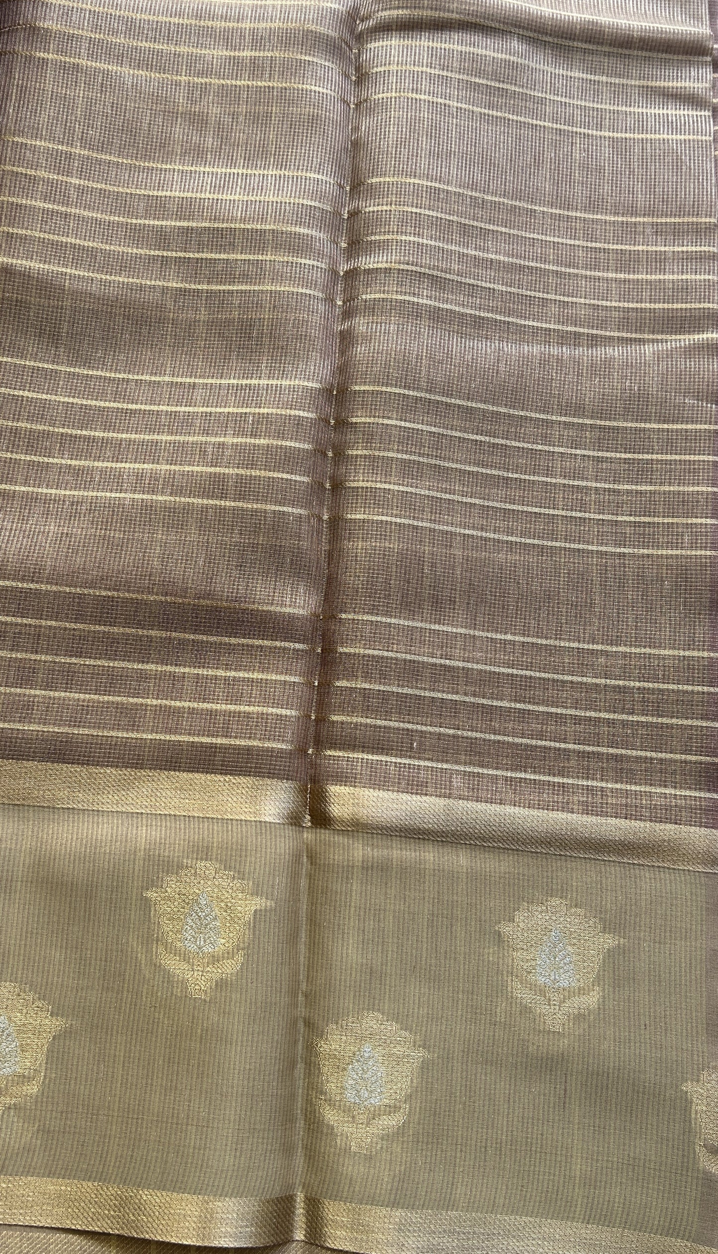 Tissue Silk kota Saree Onion Pink colored Complemented with a Buti Border. - Sampradaya Designer Studio