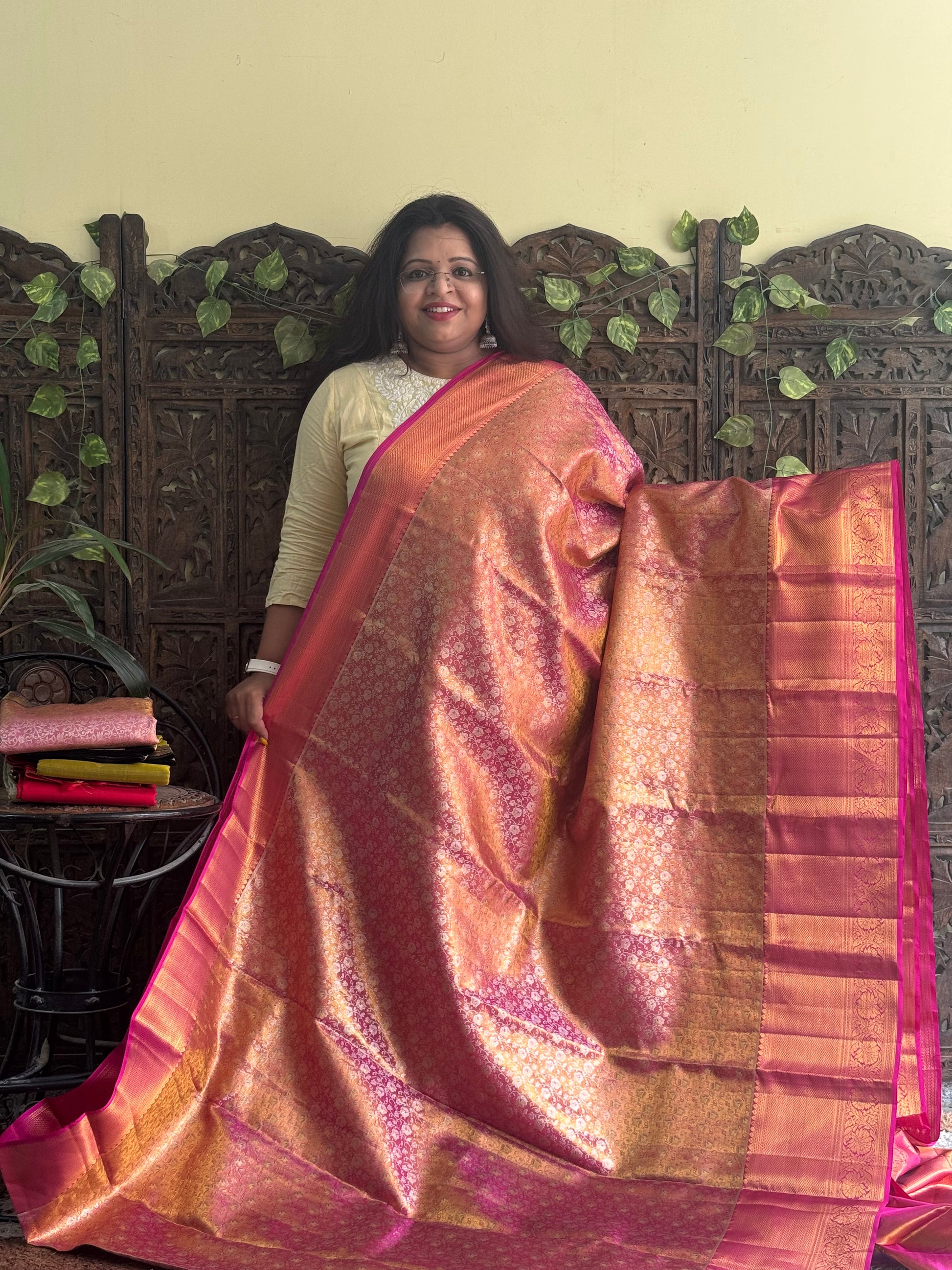 Pure Kanjivaram Silk Saree Pink Colored Complemented with Gold Zari Weaving Border. - Sampradaya Designer Studio