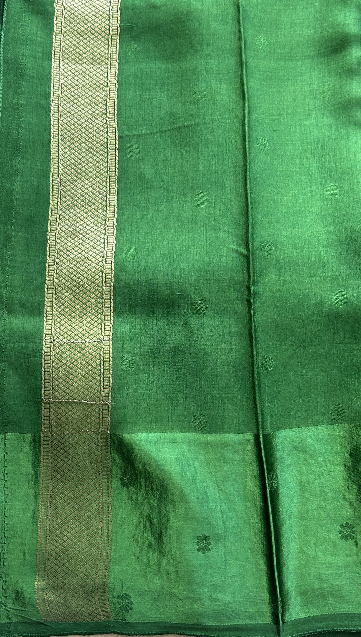 Mona Silk Saree Green Colored Complemented with a Mashrur Border. - Sampradaya Designer Studio