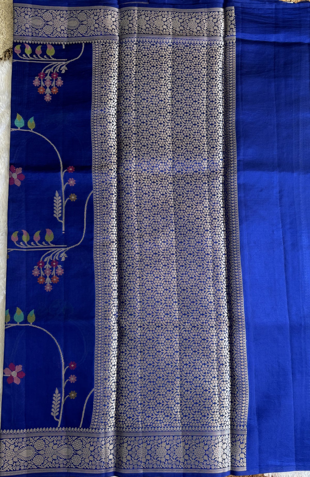 Pure Chiniya Silk Saree Blur Colored Elegantly Paired with a Gold Zari Border.