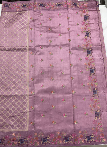 Pure Chiniya Silk Saree Mauve Colored Elegantly Paired with a Gold Zari Border