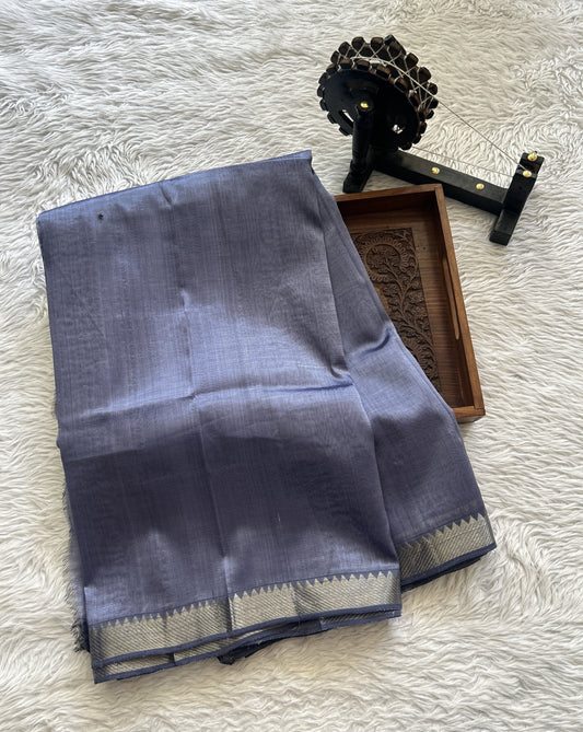 Mangalagiri Plain Pattu Saree Lavender colored complemented with a Mangalagiri Gap Border - Sampradaya Designer Studio