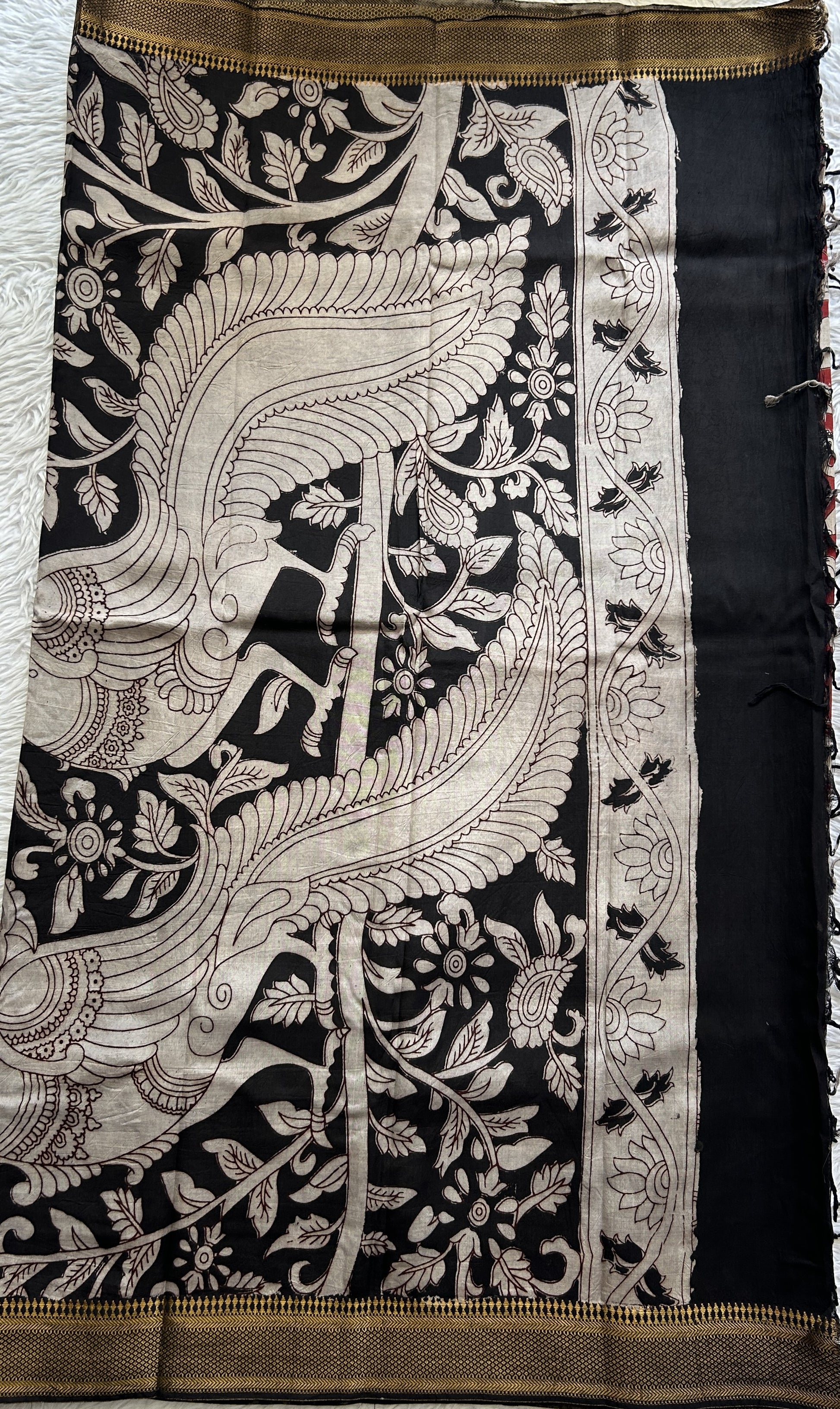 Mangalagiri Pen Kalamkari Saree Maroon colored complemented with a Zari border - Sampradaya Designer Studio