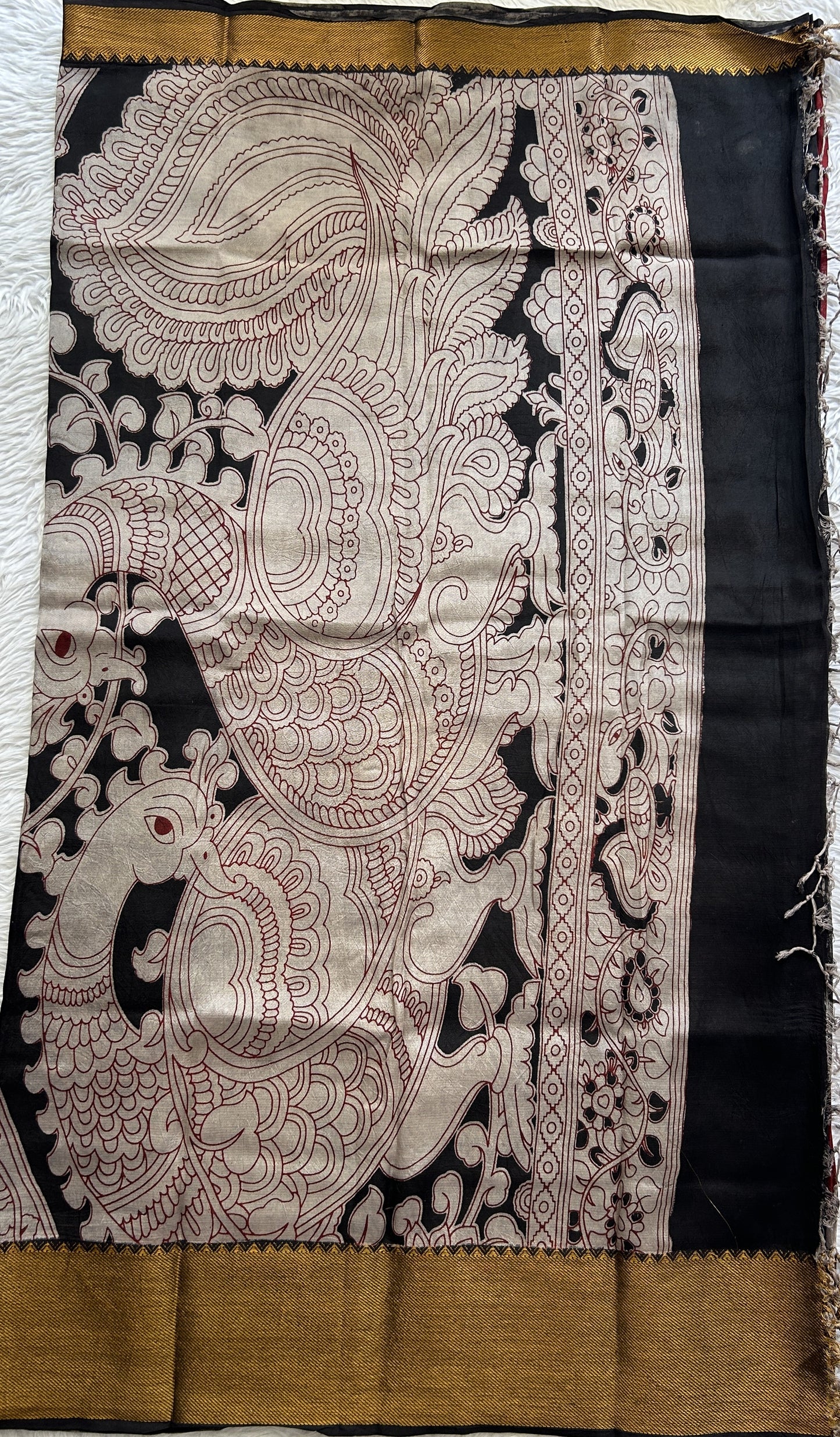 Mangalagiri Pen Kalamkari Saree Maroon colored complemented with a Black Color Zari border - Sampradaya Designer Studio