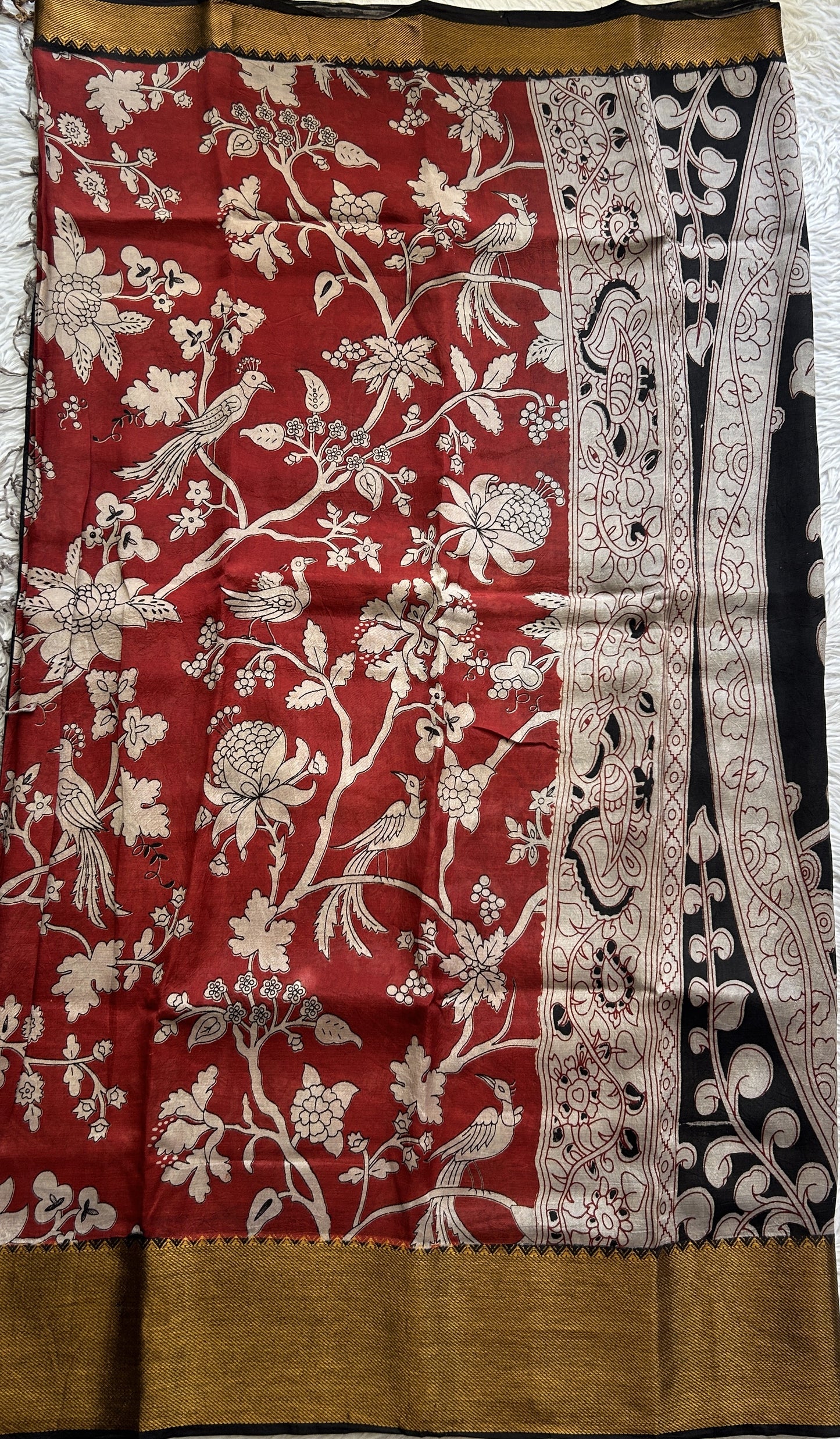Mangalagiri Pen Kalamkari Saree Maroon colored complemented with a Black Color Zari border - Sampradaya Designer Studio