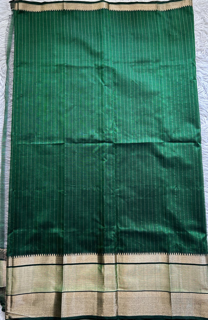 Mangalagiri Plain Pattu Saree Green colored complemented with a mangalagiri Border - Sampradaya Designer Studio