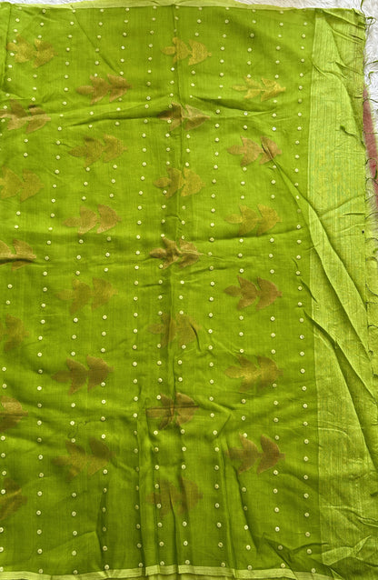 Pure Matka and Muslin Saree Green Colored Complemented with a Borderless. - Sampradaya Designer Studio