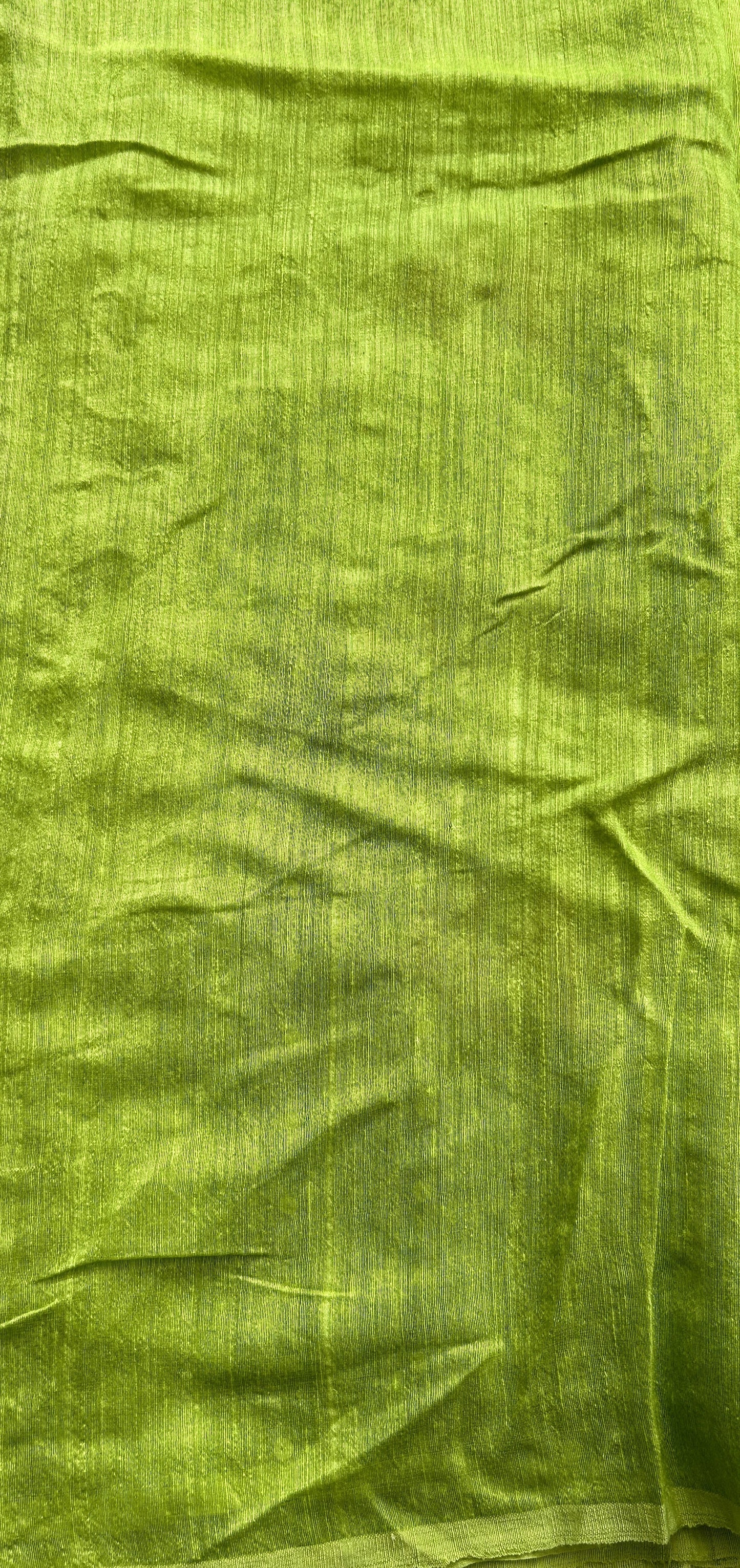 Pure Matka and Muslin Saree Green Colored Complemented with a Borderless. - Sampradaya Designer Studio