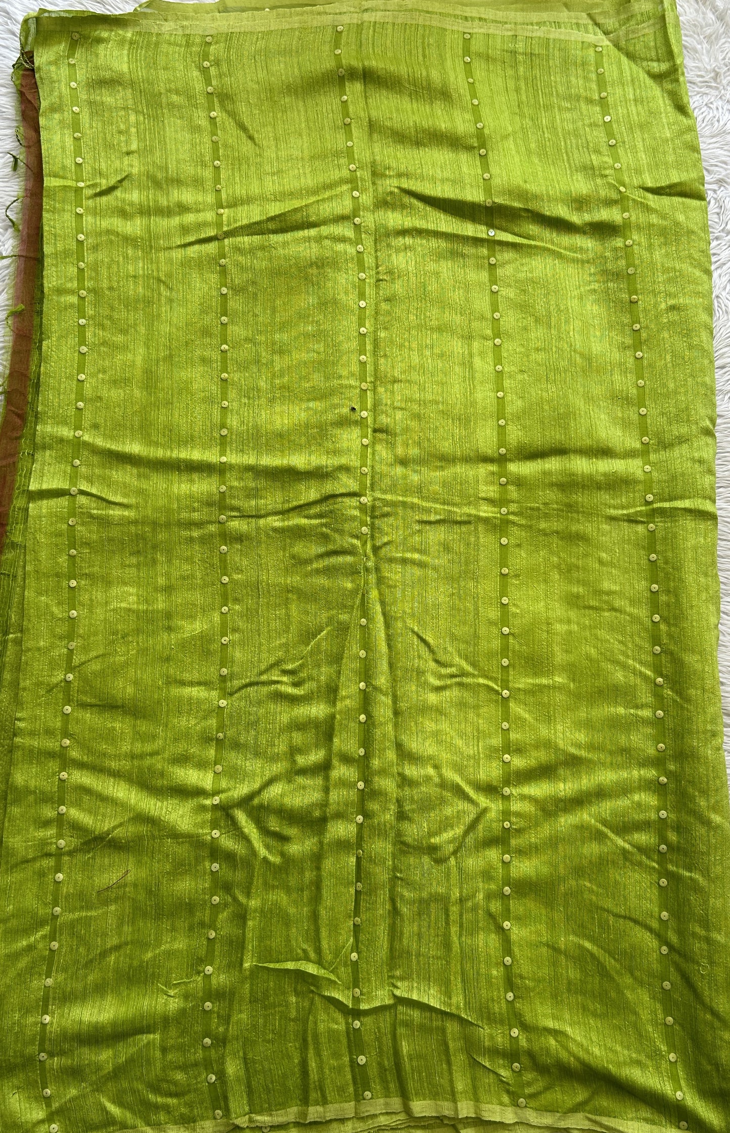 Pure Matka and Muslin Saree Green Colored Complemented with a Borderless. - Sampradaya Designer Studio