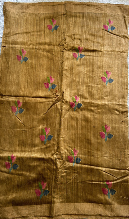 Pure Matka and Muslin Saree Pastel Brown Colored Complemented with a Zari Border. - Sampradaya Designer Studio