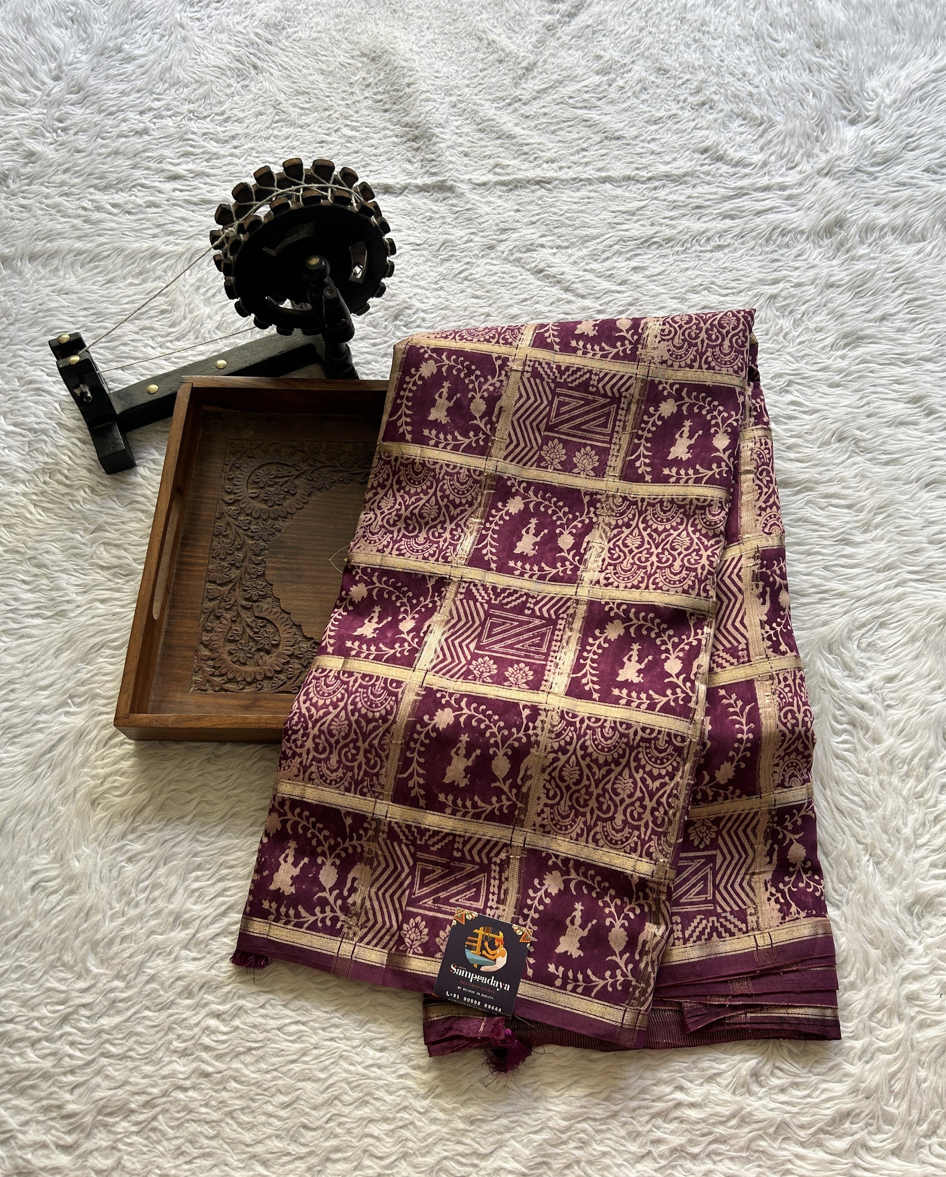 Dola Crepe Saree Purple Colored Complemented with a Borderless. - Sampradaya Designer Studio