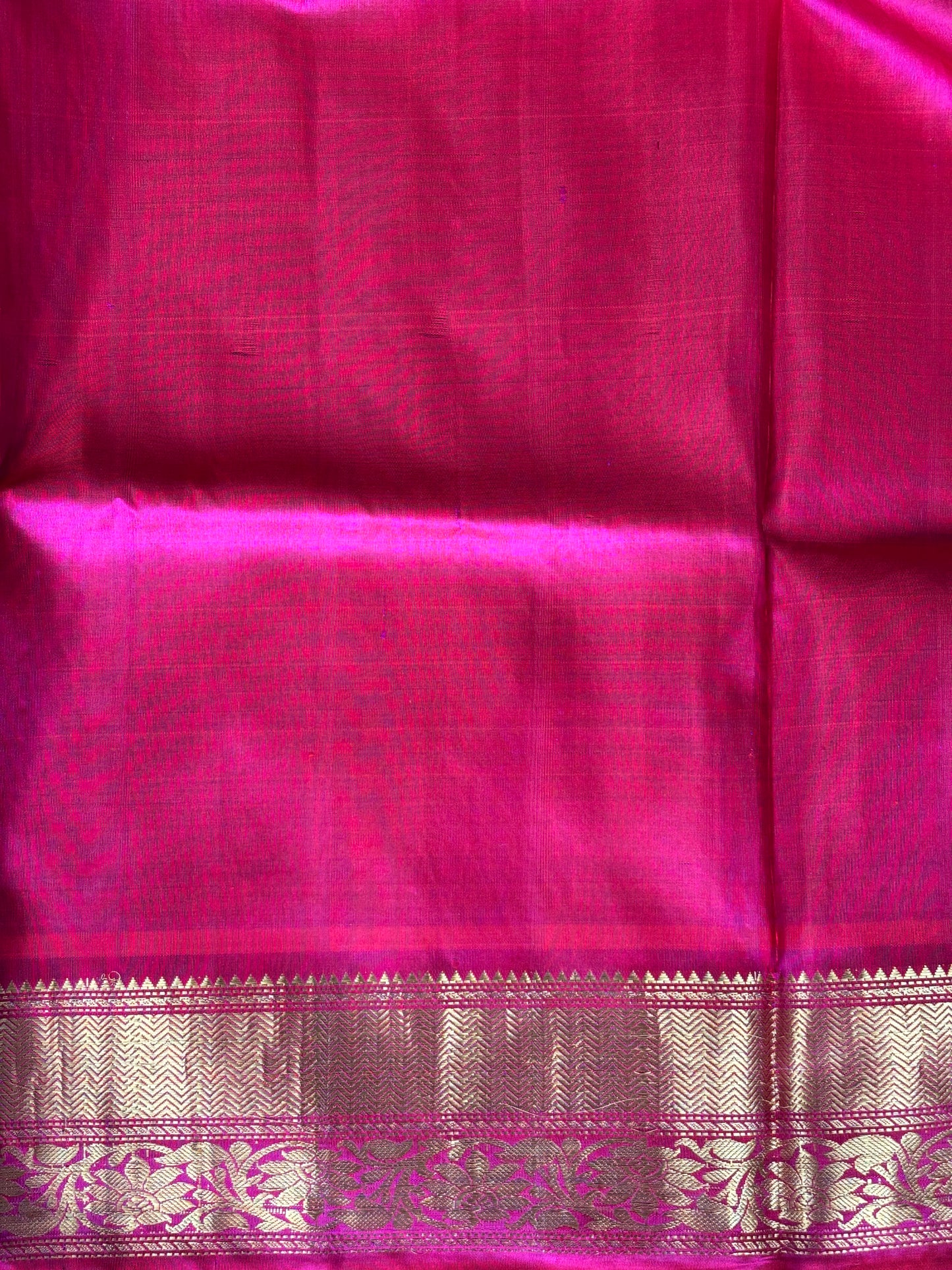 Gadwal Silk Saree Sea Green Colored Complemented With Zari Border. - Sampradaya Designer Studio