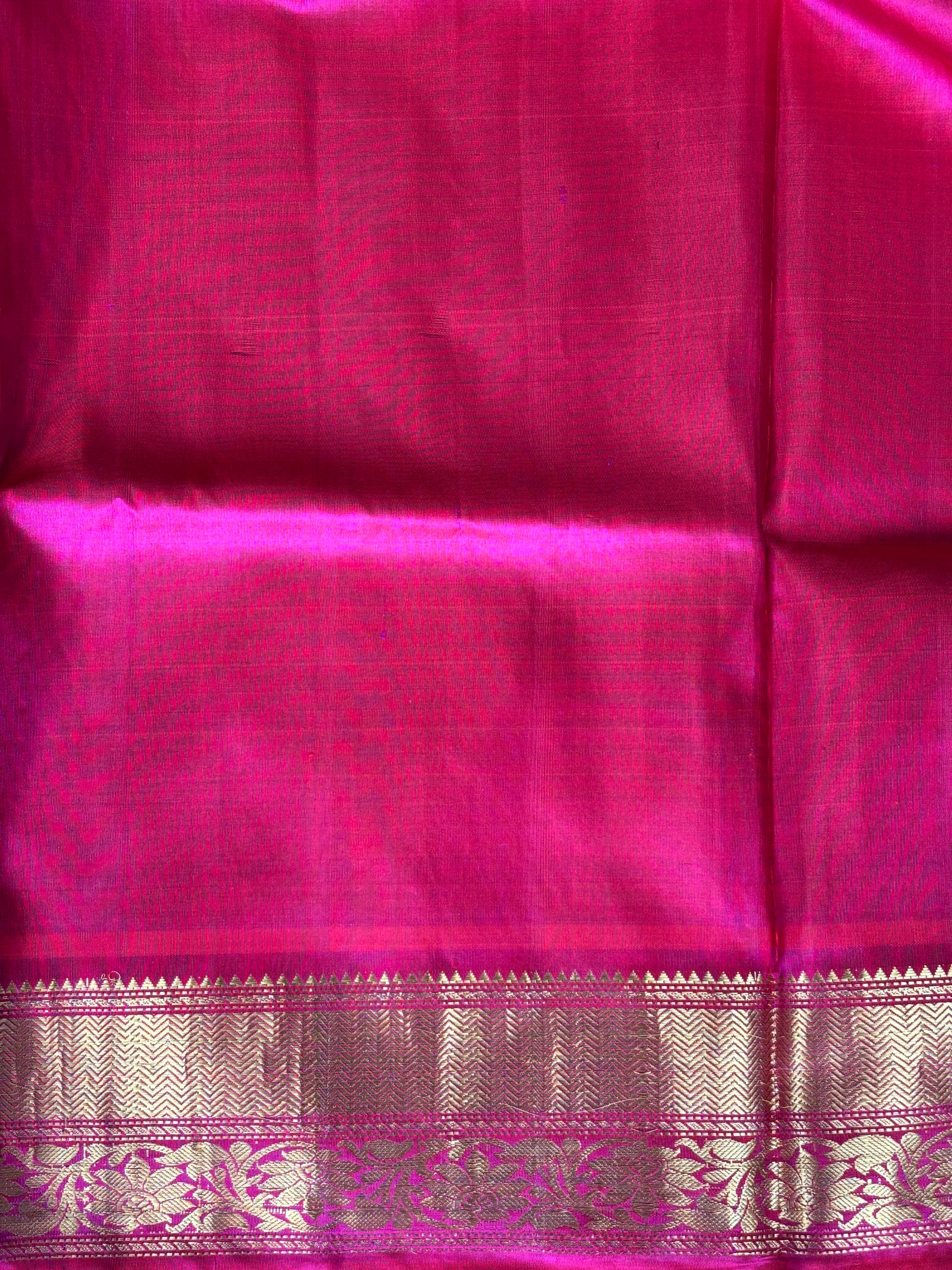 Gadwal Silk Saree Sea Green Colored Complemented With Zari Border. - Sampradaya Designer Studio