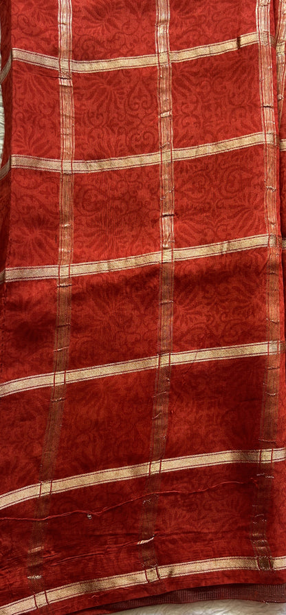 Dola Crepe Saree Red Colored Complemented with a Borderless. - Sampradaya Designer Studio