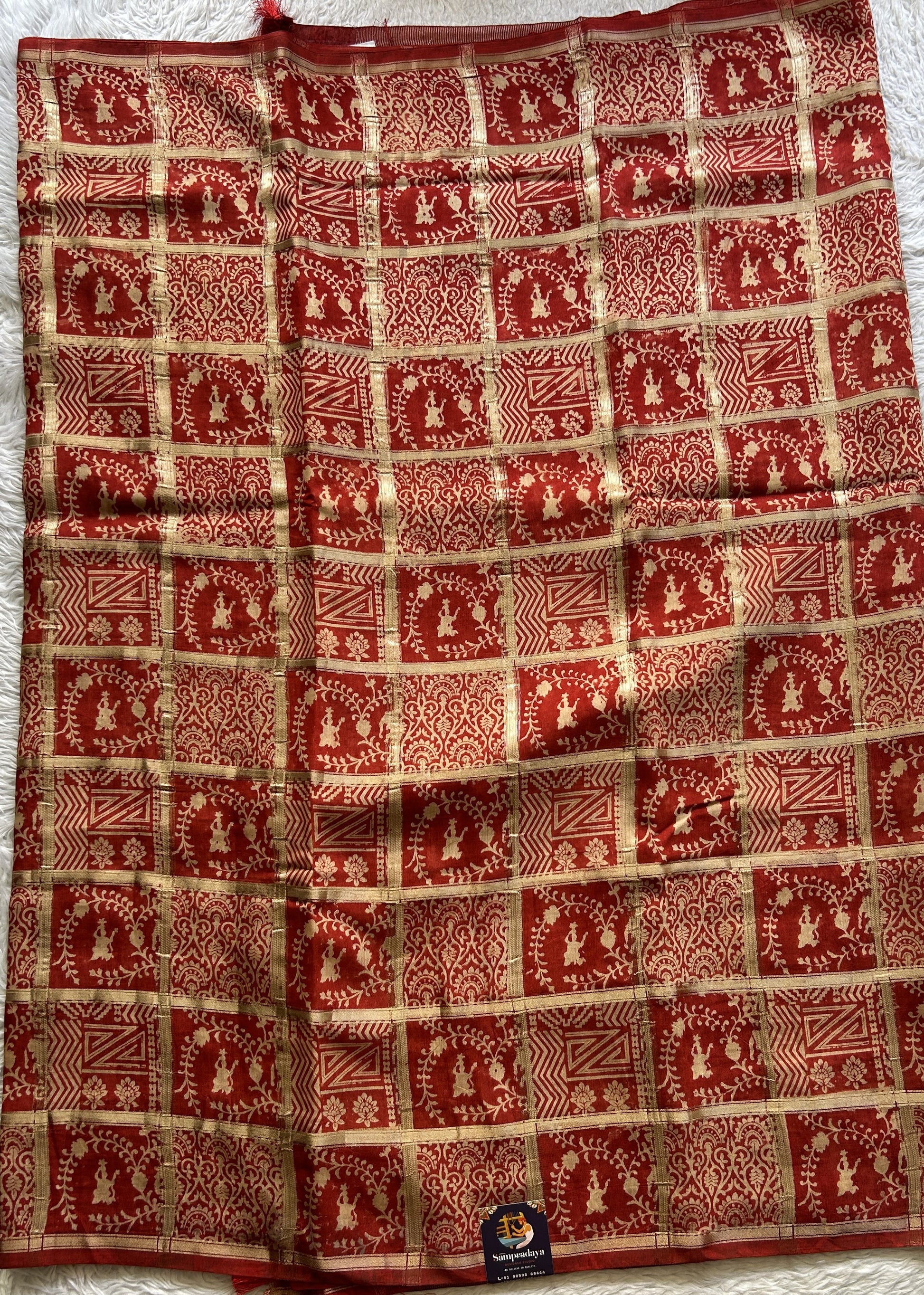 Dola Crepe Saree Red Colored Complemented with a Borderless. - Sampradaya Designer Studio