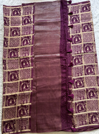 Dola Crepe Saree Purple Colored Complemented with a Borderless. - Sampradaya Designer Studio