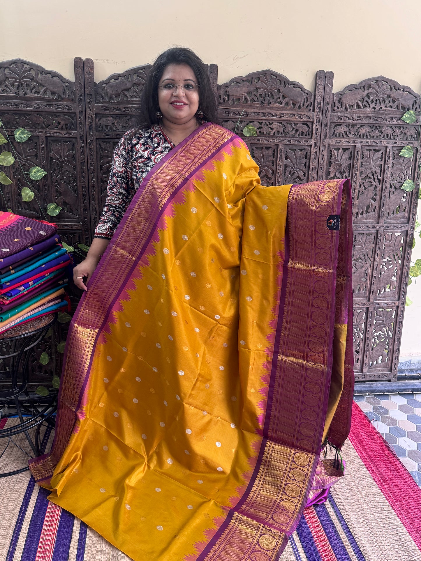 Masted Yellow Gadwal Silk Saree with Gold Zari Border — Pure Handloom | Silk Mark Certified