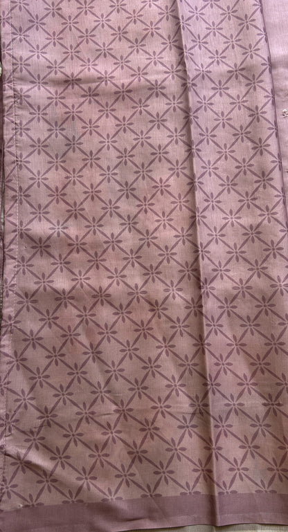 Banarasi Soft Silk Saree Light Lavender Colored Complemented with a Plain Border. - Sampradaya Designer Studio