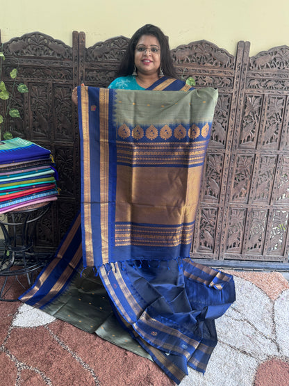 Gray Gadwal Silk Saree with Gold Zari Border — Pure Handloom | Silk Mark Certified