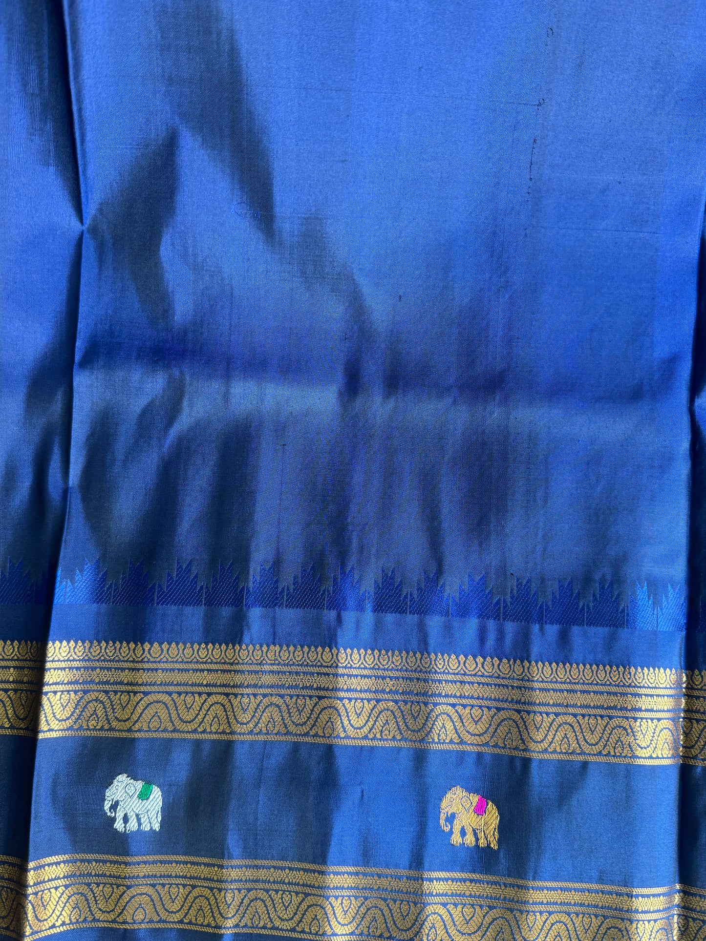 Gray Gadwal Silk Saree with Gold Zari Border — Pure Handloom | Silk Mark Certified