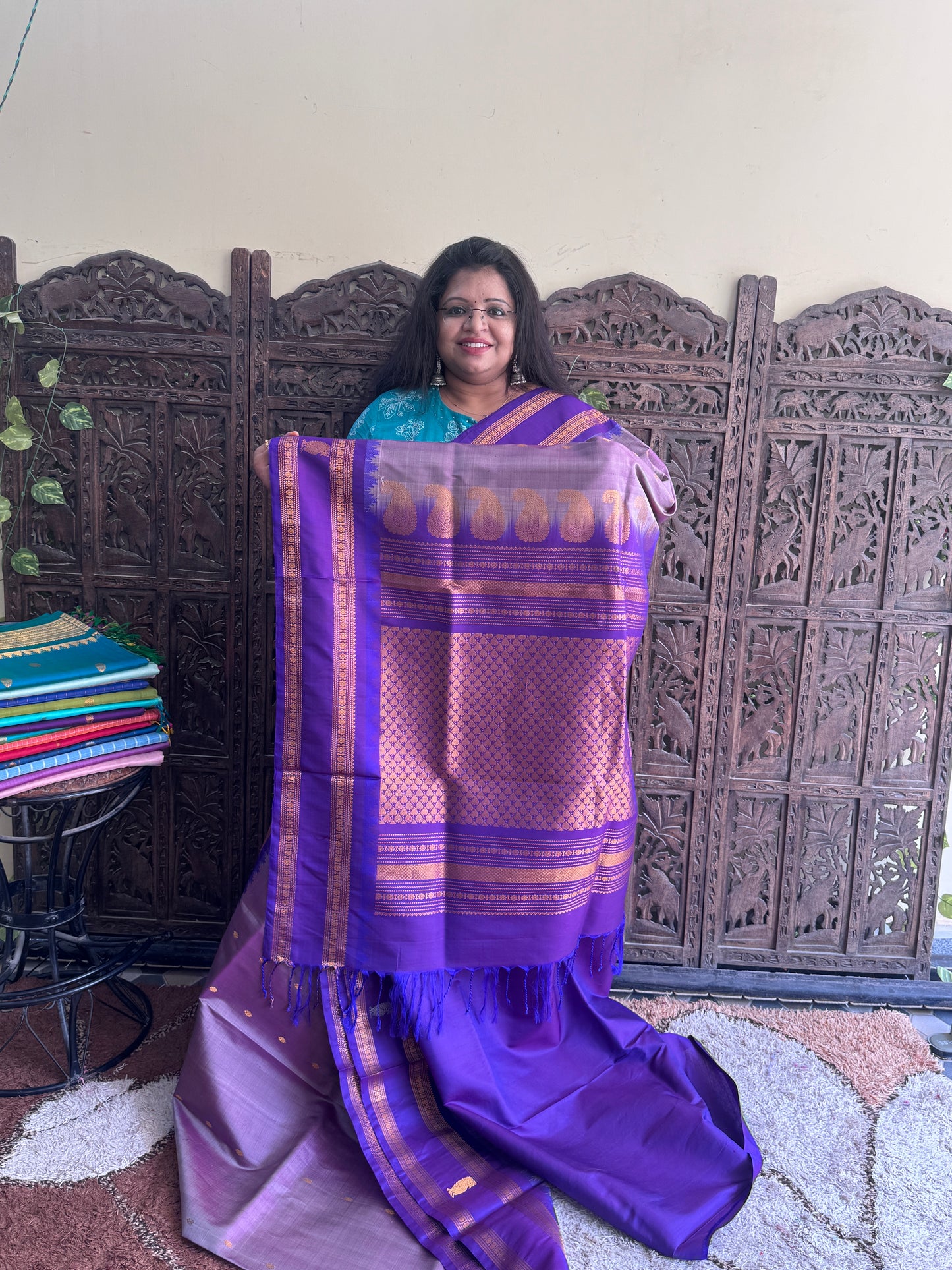Lavender Gadwal Silk Saree with Gold Zari Border — Pure Handloom | Silk Mark Certified