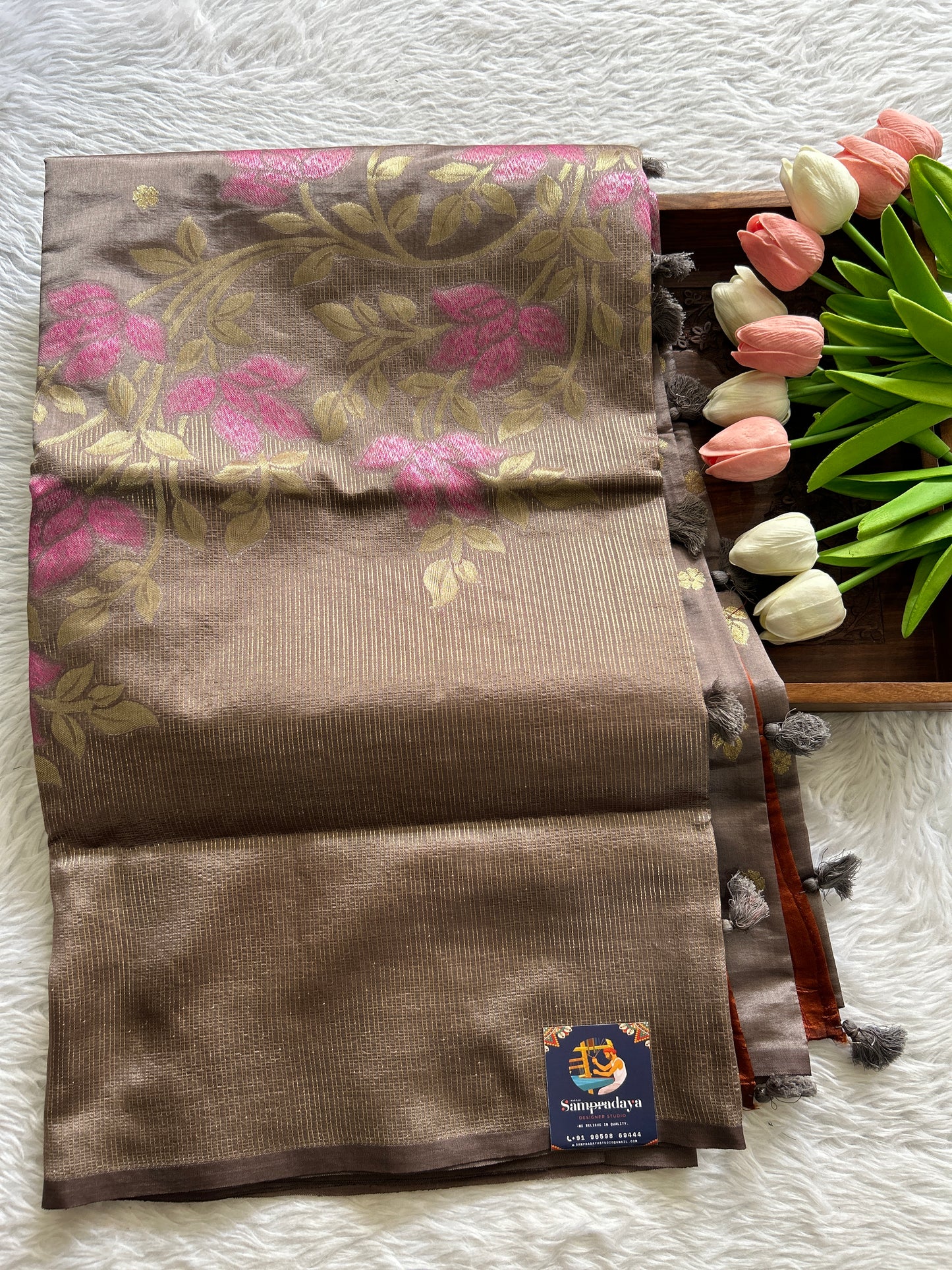 Semi Raw Silk Saree Gray Colored Complemented with a Borderless. - Sampradaya Designer Studio