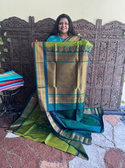 Green Gadwal Silk Saree with Gold Zari Border — Pure Handloom | Silk Mark Certified