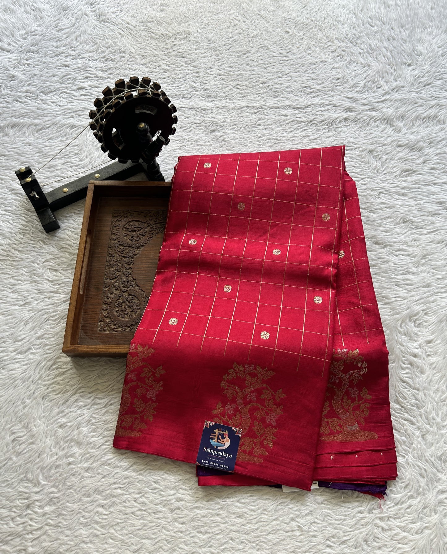 Mona Silk Checks Saree Hot Pink Colored Complemented with a Buti Border. - Sampradaya Designer Studio