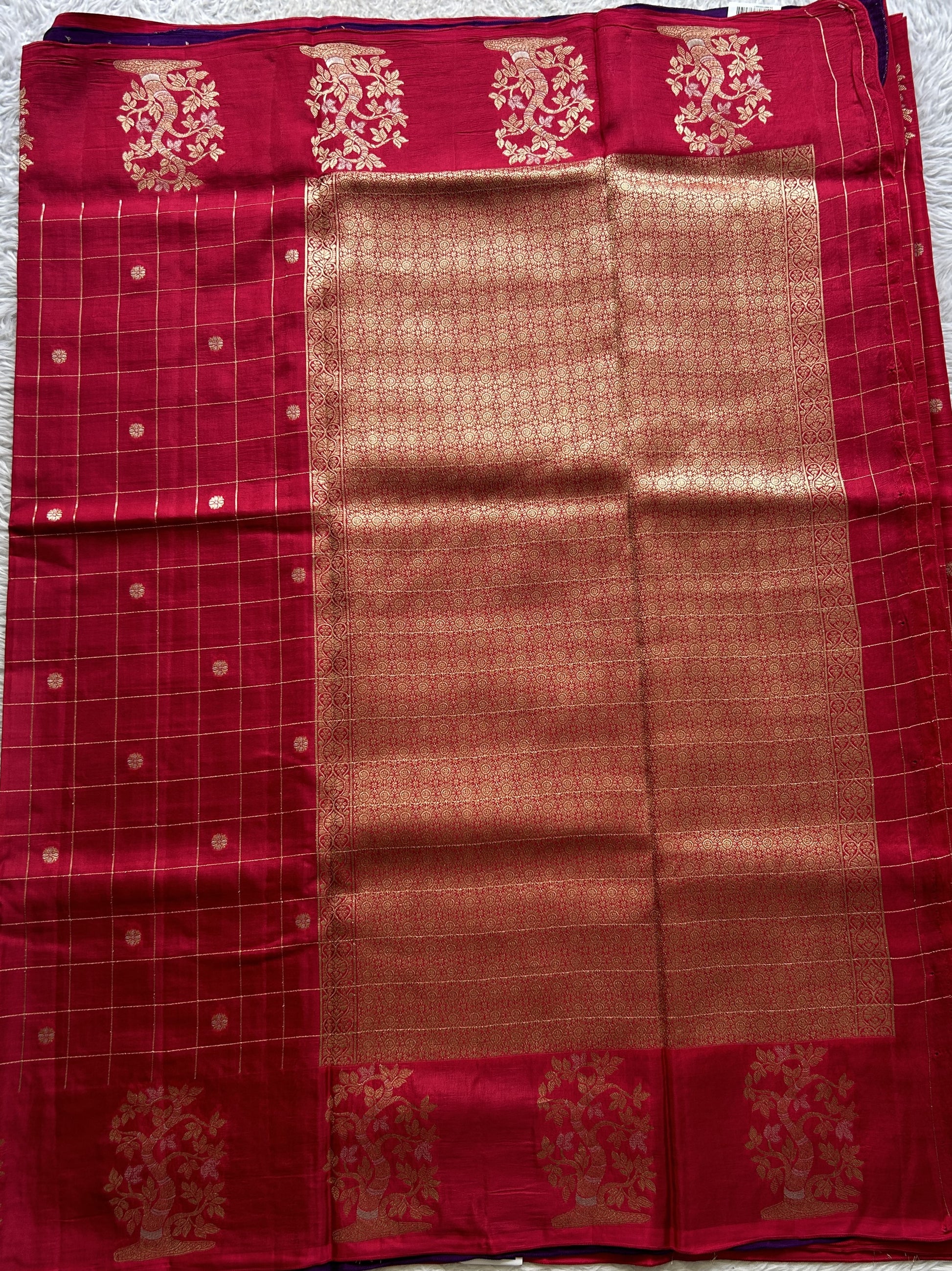 Mona Silk Checks Saree Hot Pink Colored Complemented with a Buti Border. - Sampradaya Designer Studio