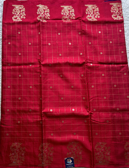Mona Silk Checks Saree Hot Pink Colored Complemented with a Buti Border. - Sampradaya Designer Studio