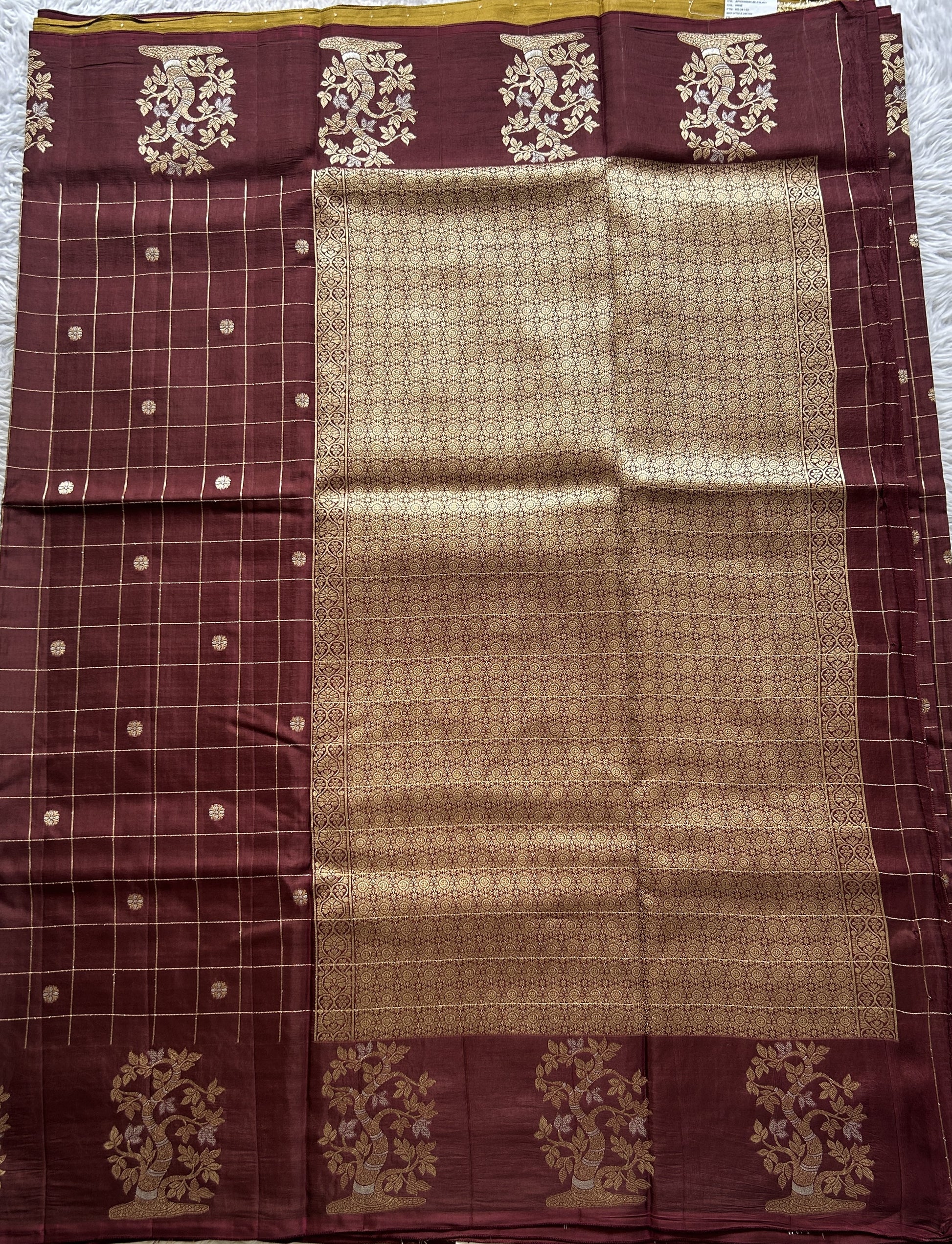Mona Silk Checks Saree Brown Colored Complemented with a Buti Border. - Sampradaya Designer Studio