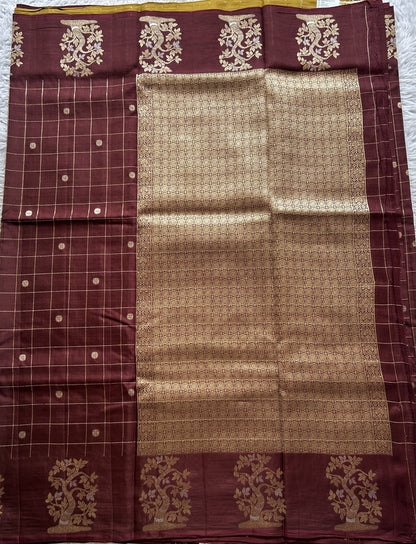 Mona Silk Checks Saree Brown Colored Complemented with a Buti Border. - Sampradaya Designer Studio