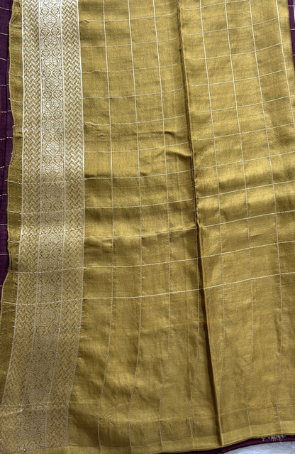 Mona Silk Checks Saree Brown Colored Complemented with a Buti Border. - Sampradaya Designer Studio