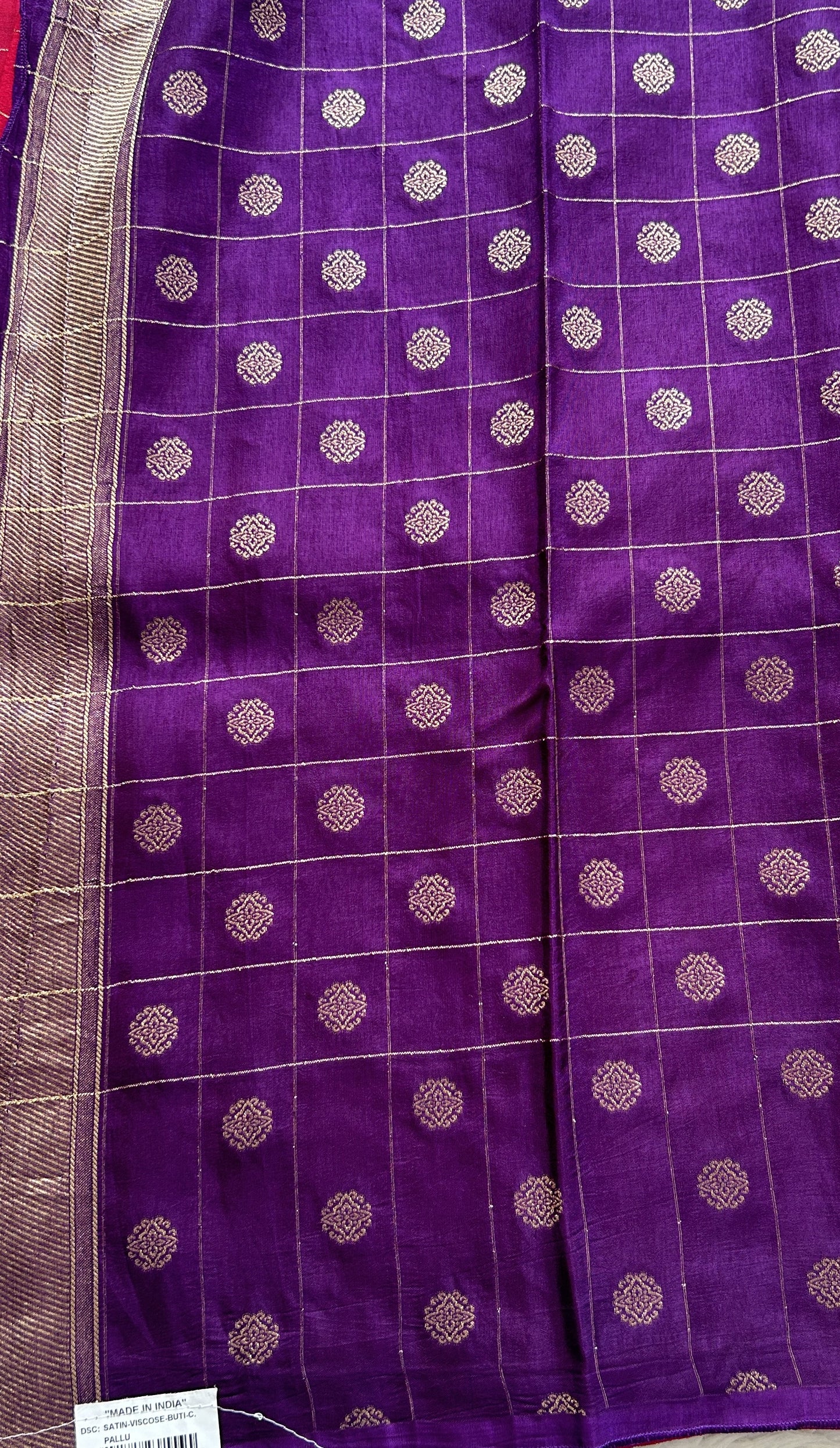 Mona Silk Checks Saree Pink Colored Complemented with a Buti Border. - Sampradaya Designer Studio